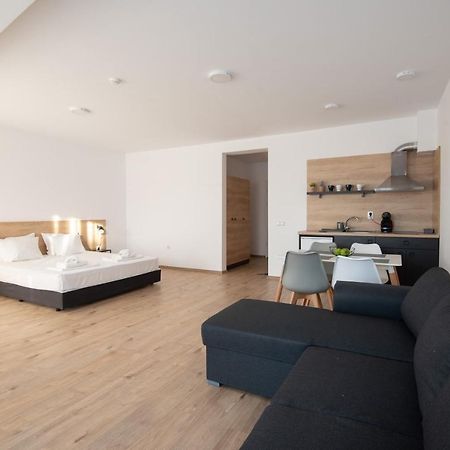 Aparthotel Primorsko Luaran gambar