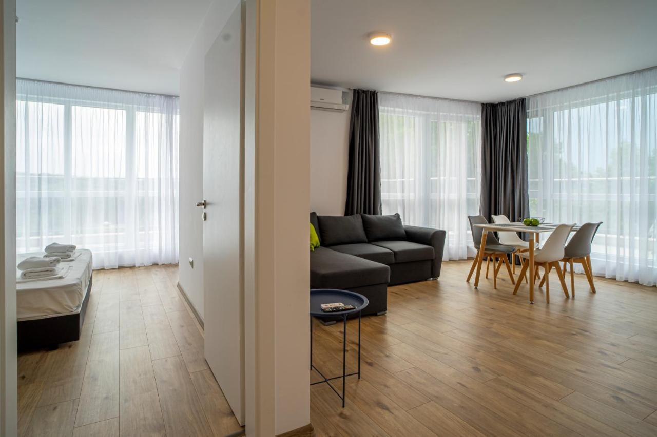 Aparthotel Primorsko Luaran gambar