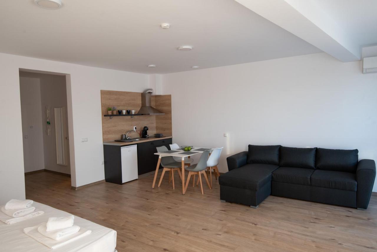 Aparthotel Primorsko Luaran gambar