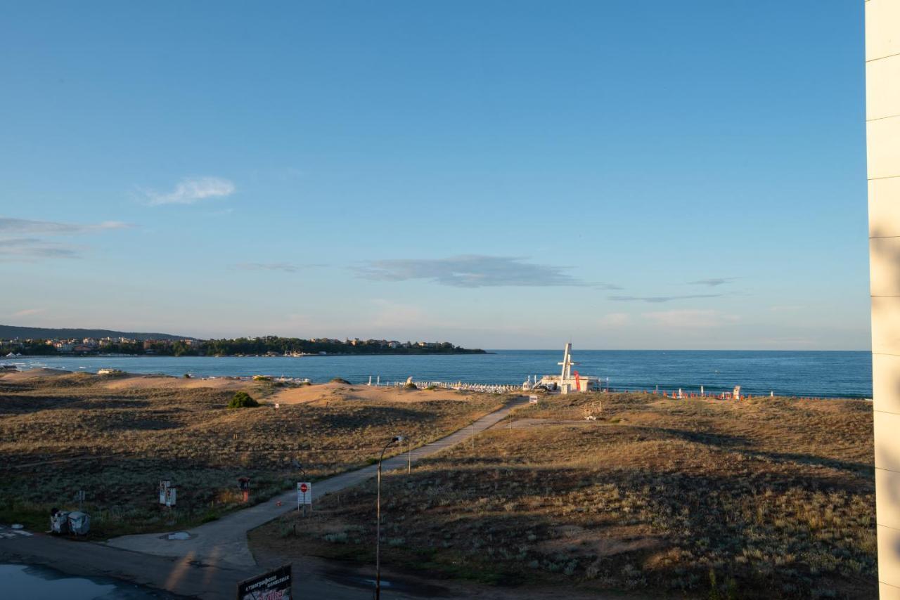 Aparthotel Primorsko Luaran gambar