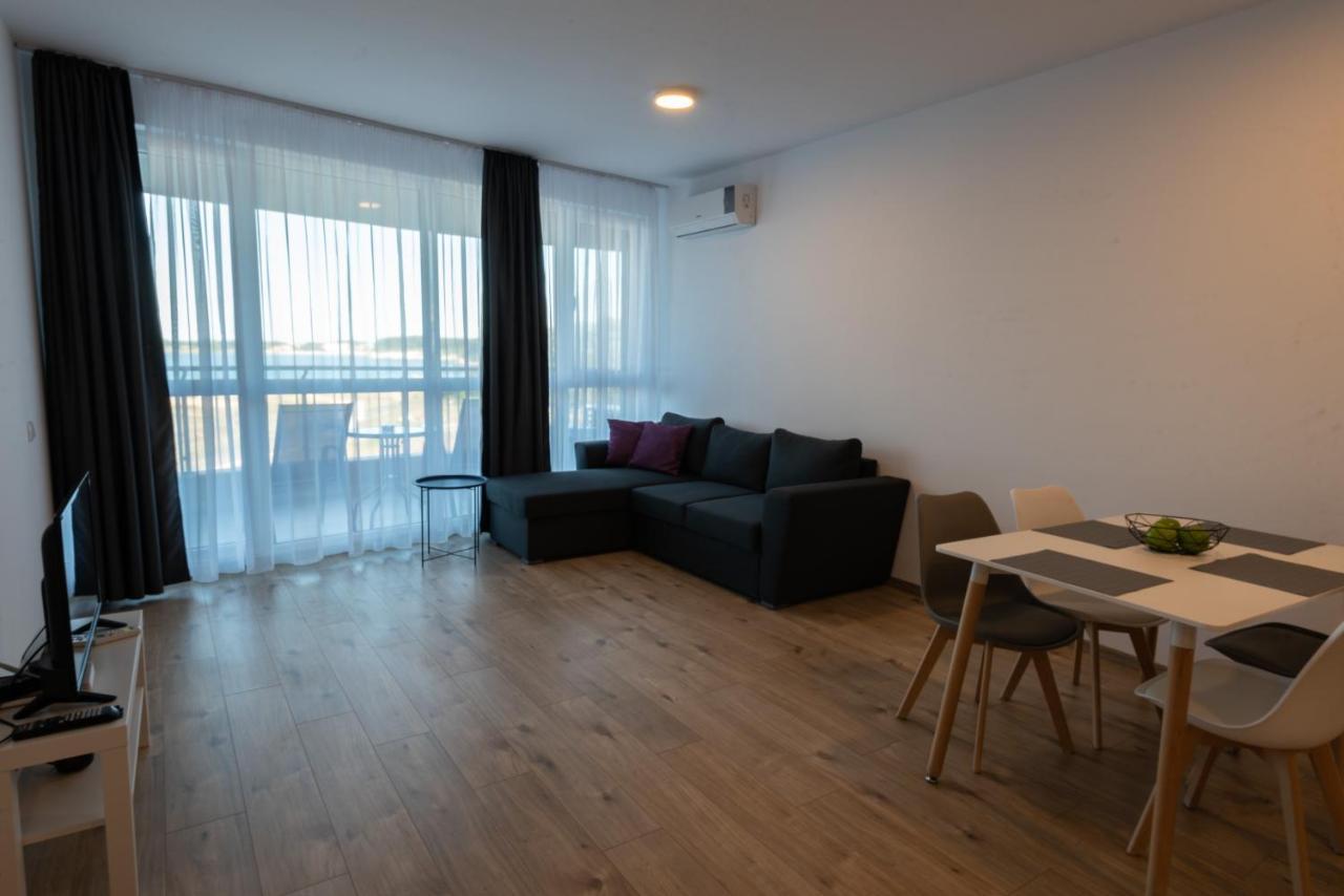 Aparthotel Primorsko Luaran gambar